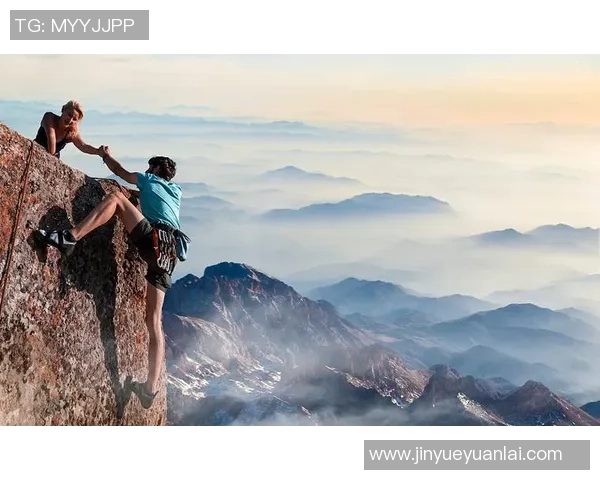 攀岩深度探索：揭秘杭州攀岩队的战术与团队协作秘诀