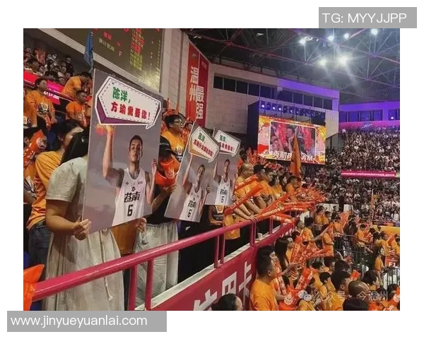 杭州篮球队配合问题引发热议球迷对战术安排和球员默契度展开讨论