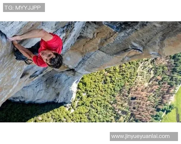 王娜独家分享攀岩心得与技巧助你征服高峰的秘诀与经验